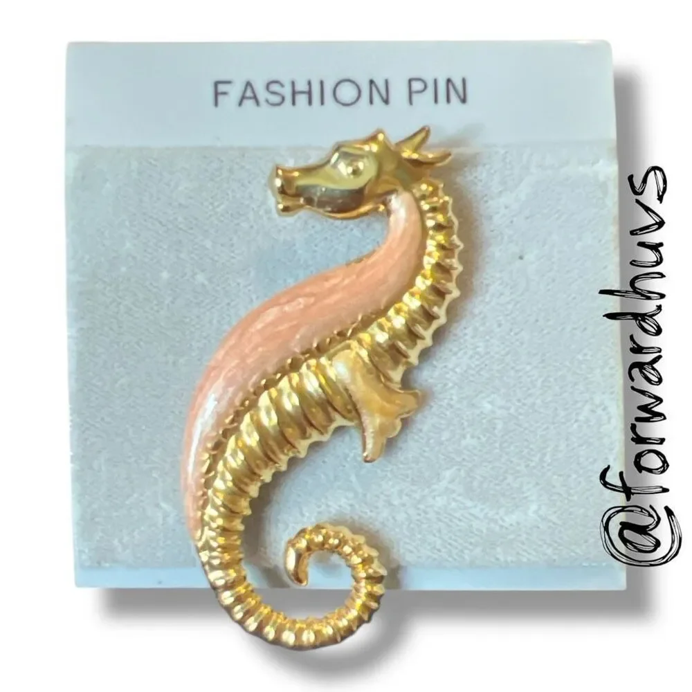 Vintage Seahorse Brooch – Coral Enamel & Gold Tone Metal